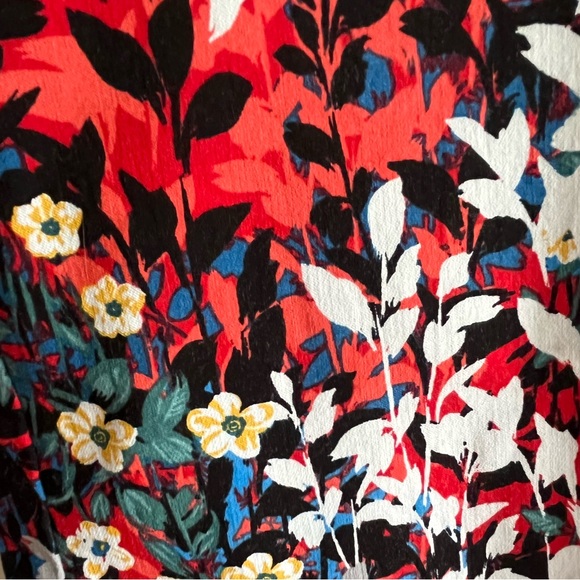 🛍️ UP! Ladies Floral Ankle Pants - Picture 6 of 12